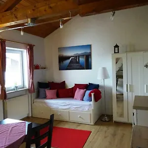 Pickert Apartment